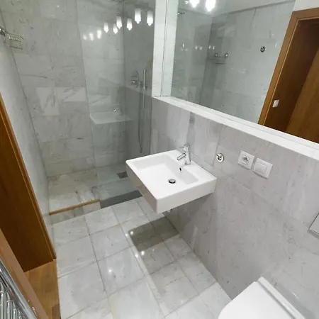 Hastal Gallery Apartmán *